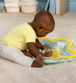 Bright Starts Aktivitetsmåtte m. Vand - Peter Plys - Tummy Time