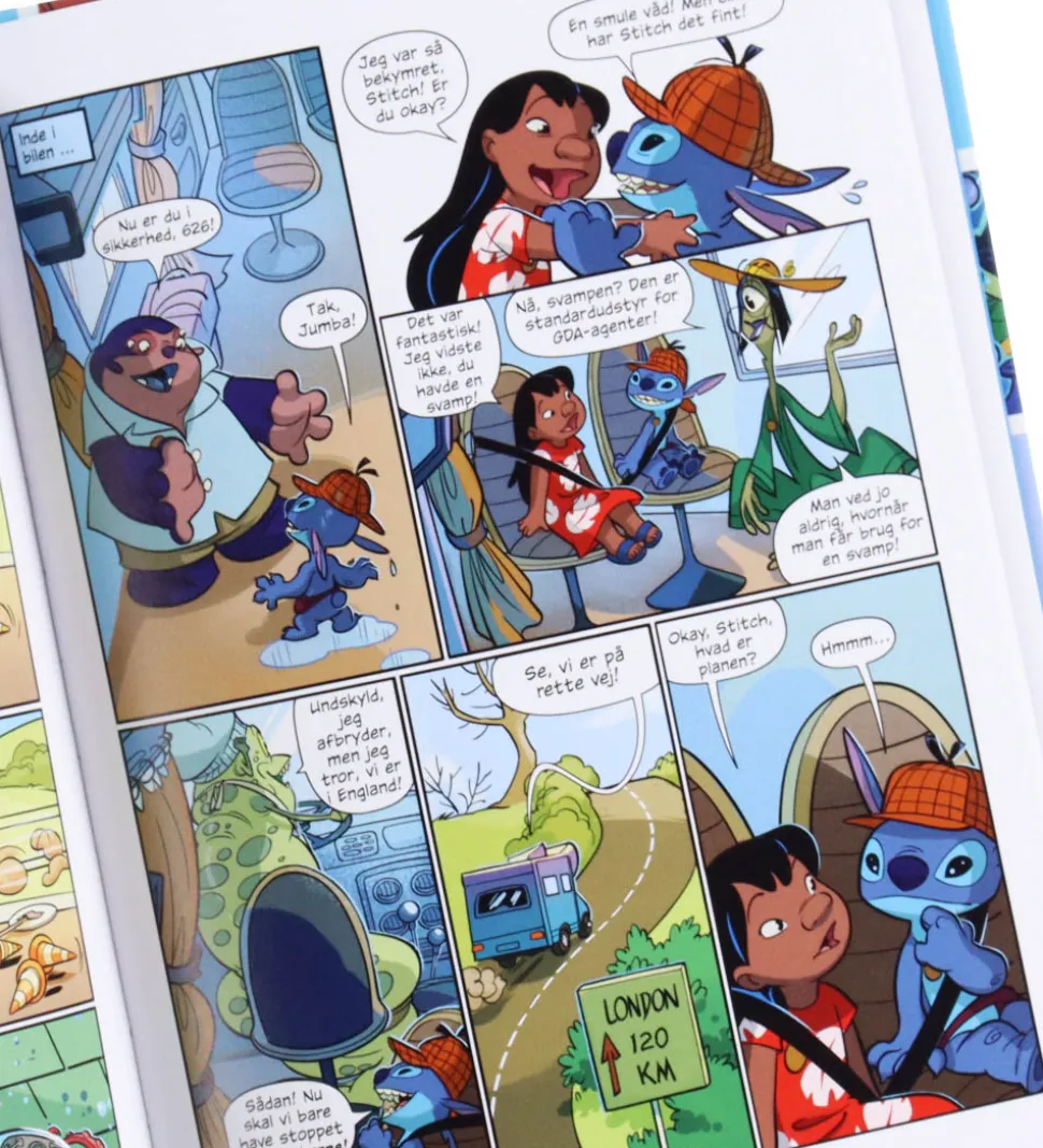 Forlaget Carlsen Bog - Agent Stitch - En Strøm Af Fjender