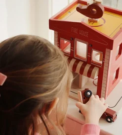 Konges Sløjd Brandstation - Træ - Multi