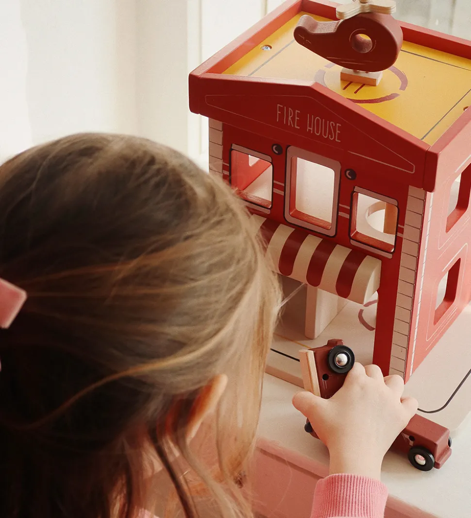 Konges Sløjd Brandstation - Træ - Multi