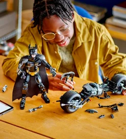 LEGO® Batman - Byg selv-figur af Batman 76273 - 713 Dele