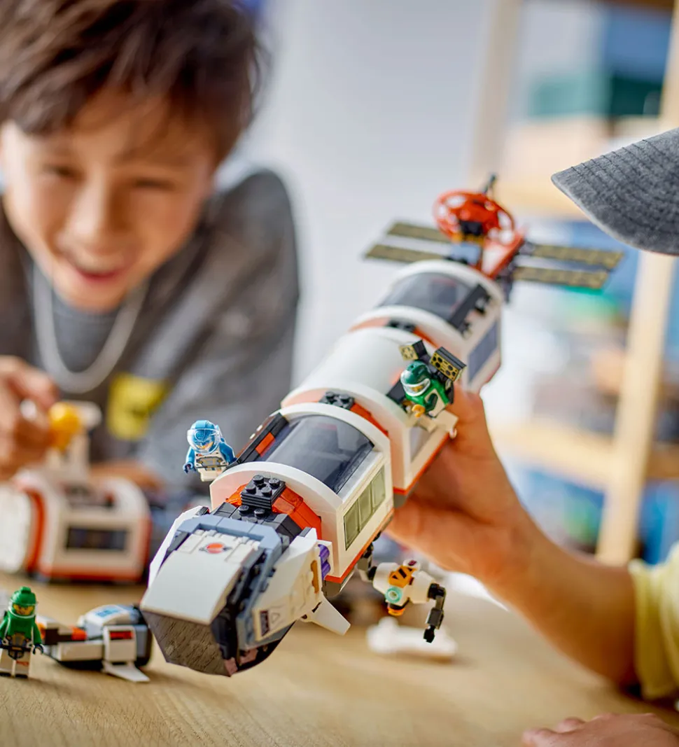 LEGO® City - Modulopbygget Rumstation 60433 - 1097 Dele