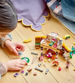 LEGO® Disney - Ønsket - Ashas hytte - 43231 - 509 Dele