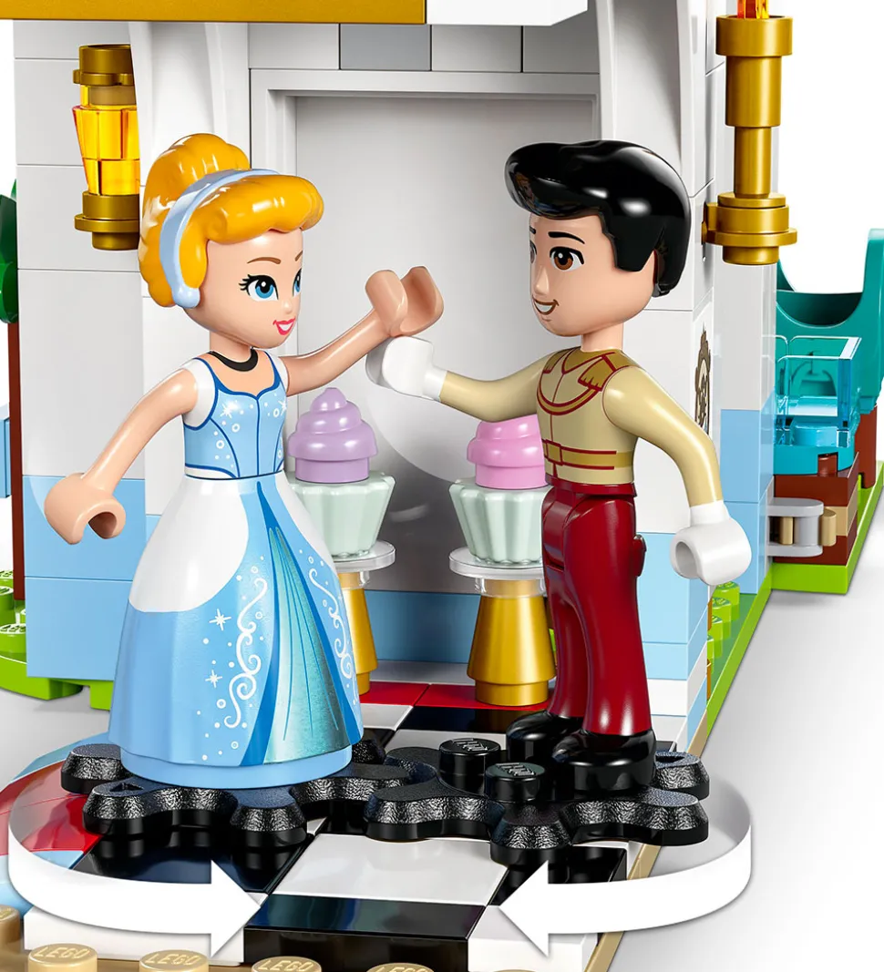 LEGO® Disney Princess - Askepots Slot og Karet 43275 - 596 Dele