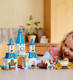 LEGO® Disney Princess - Askepots Slot og Karet 43275 - 596 Dele