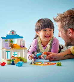 LEGO® DUPLO - Første Gang: Besøg Hos Lægen 10449 - 65 Dele