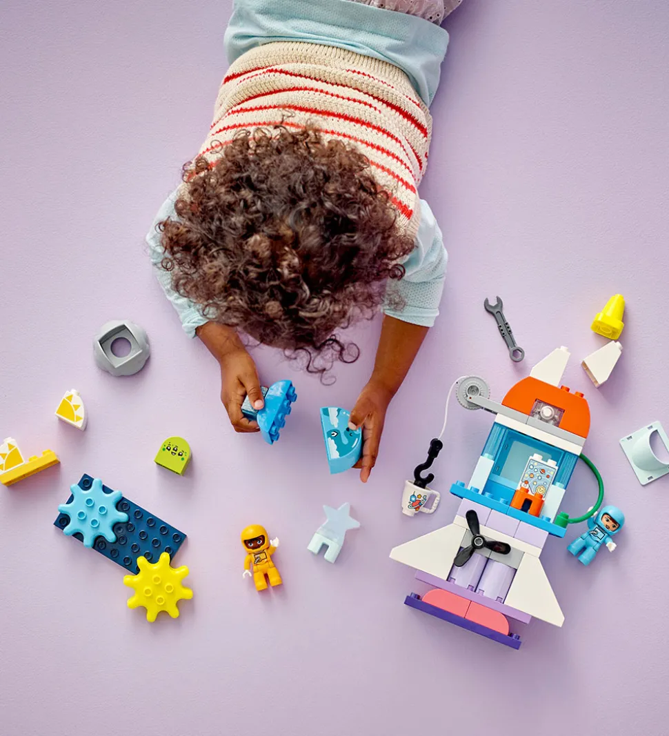 LEGO® DUPLO - 3-i-1-Eventyr Med Rumfærge 10422 - 58 Dele