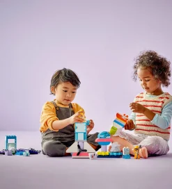 LEGO® DUPLO - 3-i-1-Eventyr Med Rumfærge 10422 - 58 Dele