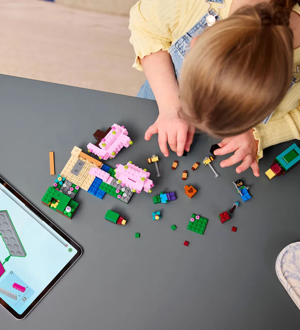 LEGO® Minecraft - Kirsebærtræhaven 21260 - 304 Dele