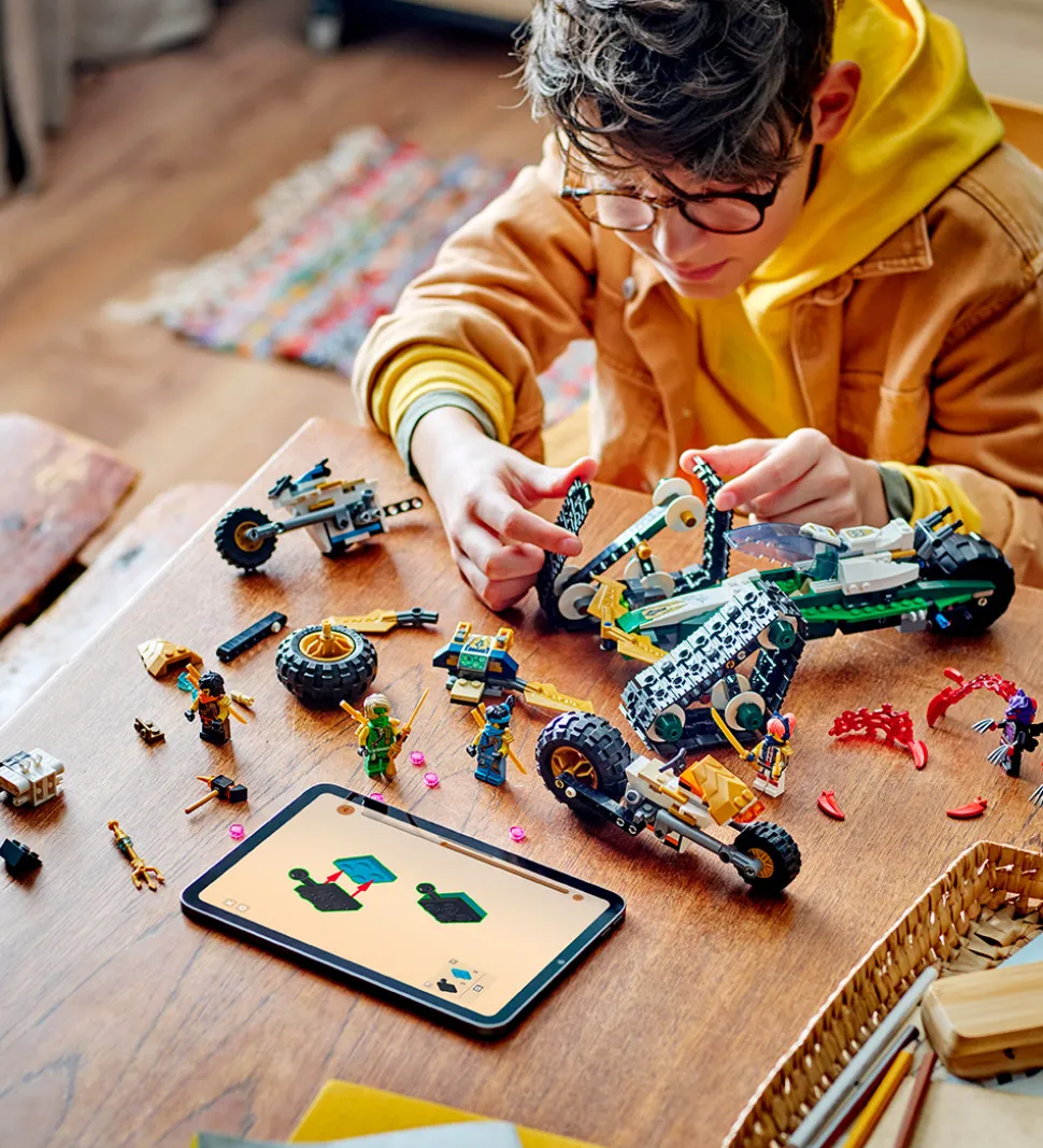 LEGO® Ninjago - Ninjateamets Kombikøretøj 71820 - 576 Dele