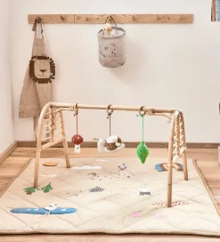 OYOY Aktivitetstæppe - Quiltet - Forest Activity Blanket