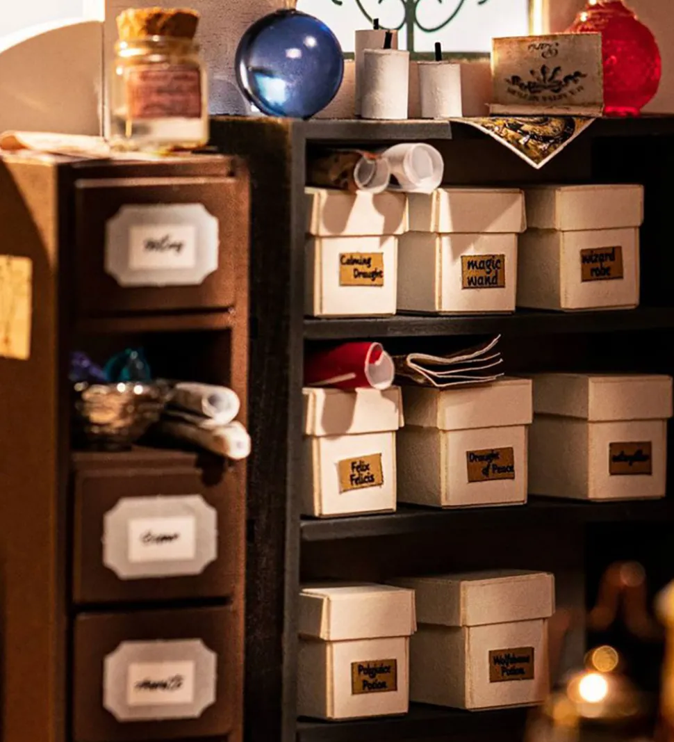 Rolife Miniature-diorama - DIY - Kiki's Magic Emporium DG155 - 2