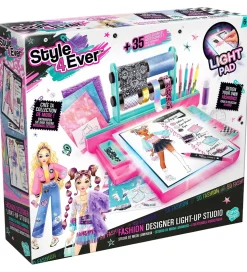 Style 4 Ever Fashion Designer Light-Up Studio